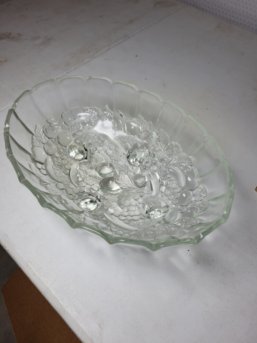 Vintage Indiana Glass Grape Harvest Clear Footed Fruit Bowl – Scalloped Rim